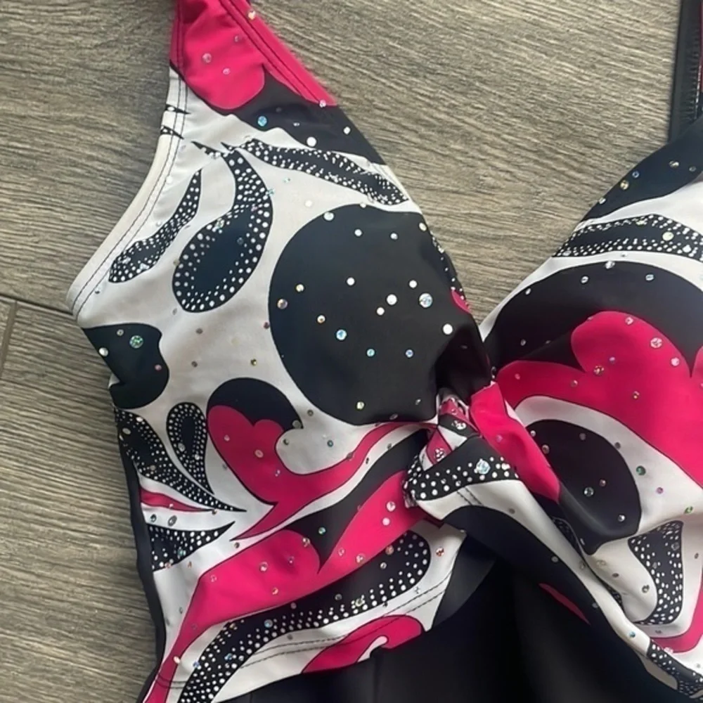 Shore Shapes swimsuit size 14 black hot pink white flattering plus